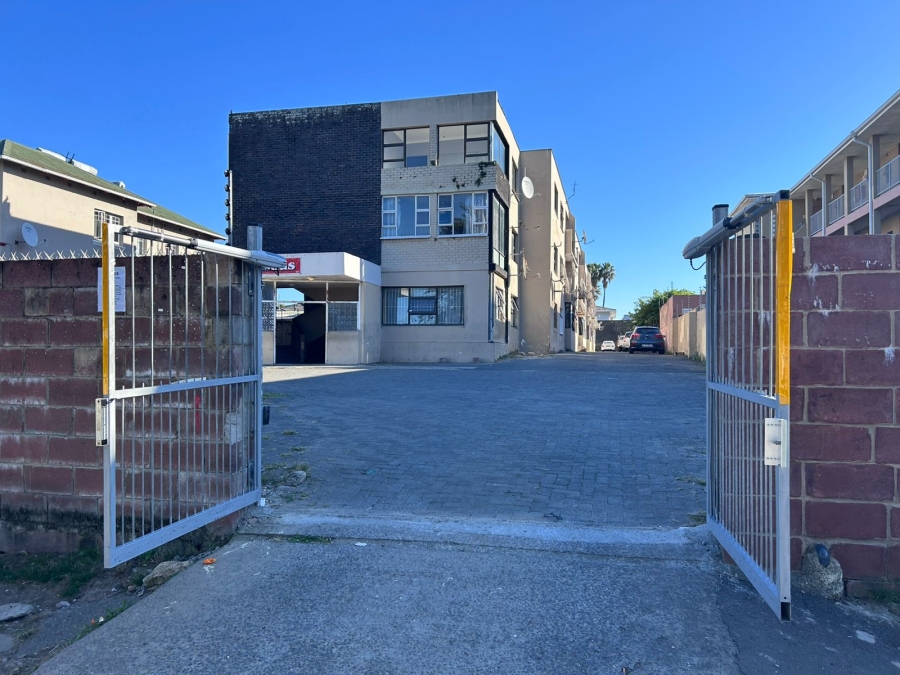 1 Bedroom Property for Sale in Southernwood Eastern Cape